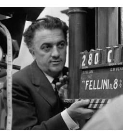 Milyen filmet forgatott volna Fellini, ha olvassa a Fellini-villa klubot?